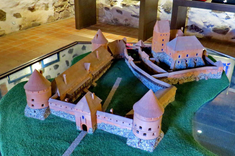Шерловая искра Шерловая искра